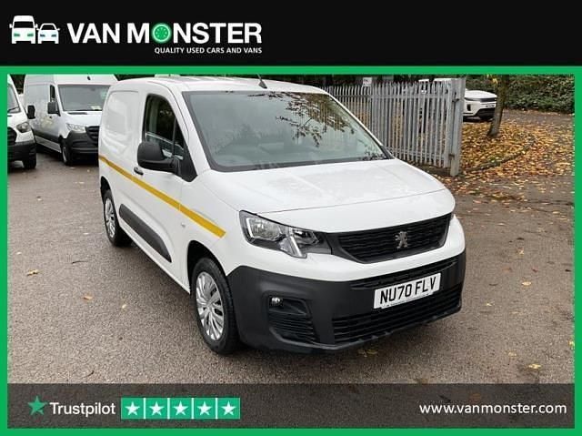 White Used 2020 Peugeot Partner MPV | £7,856 (Fair price) - Image 1/3