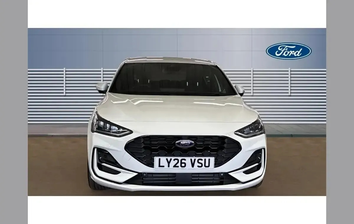 New Ford Focus ST-Line 153 HP (112 kW) 2026 White Hatchback