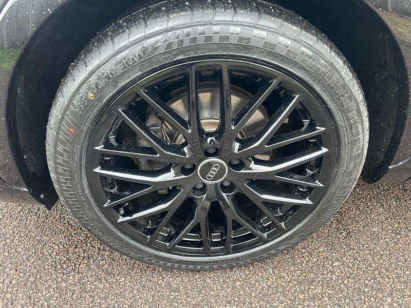 Used Audi Q3 Black Edition 150 HP (110 kW) 2017 Grey SUV