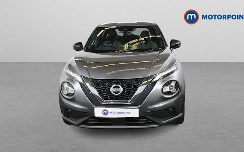 Used Nissan Juke Tekna 114 HP (83 kW) 2022 Grey SUV