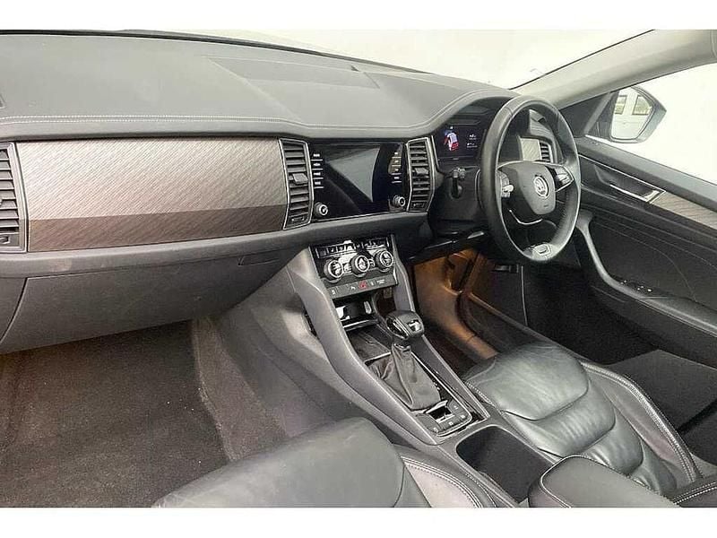 Used Skoda Kodiaq SE L Executive 150 HP (110 kW) 2023 Black magic pearl effect SUV