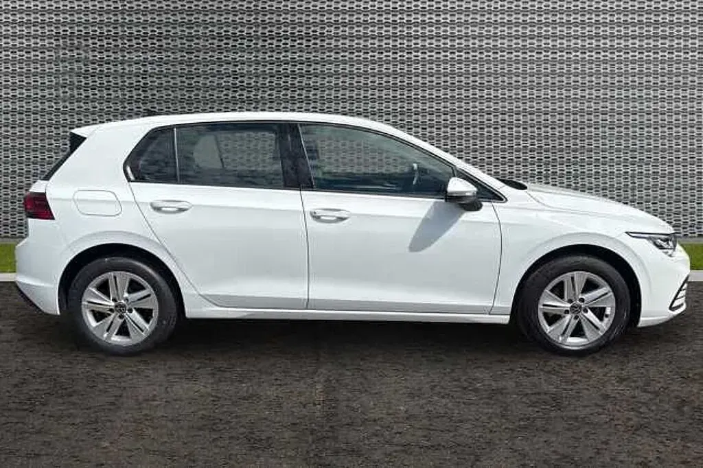 Used VW Golf VIII 110 HP (80 kW) 2022