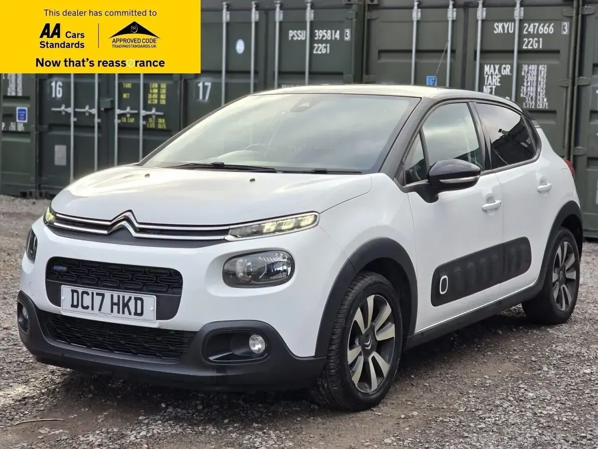 Used Citroën C3 Flair 110 HP (80 kW) 2017 White Hatchback