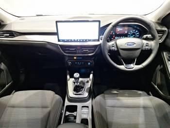 Used Ford Focus Titanium 155 HP (114 kW) 2023 Red Hatchback