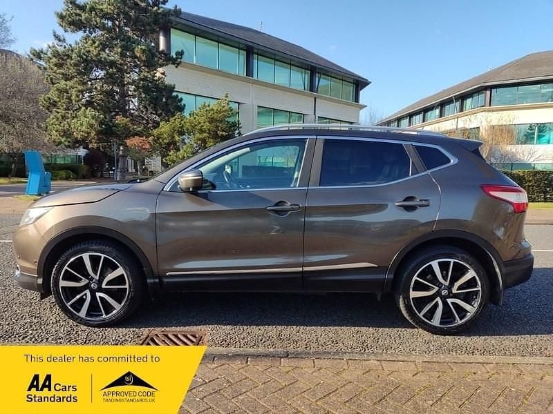 Used Nissan Qashqai S 130 HP (95 kW) 2014 Beige SUV