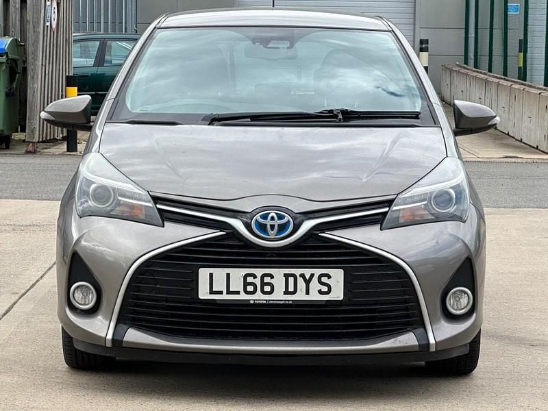 Used Toyota Yaris Hybrid 2016 Bronze Hatchback