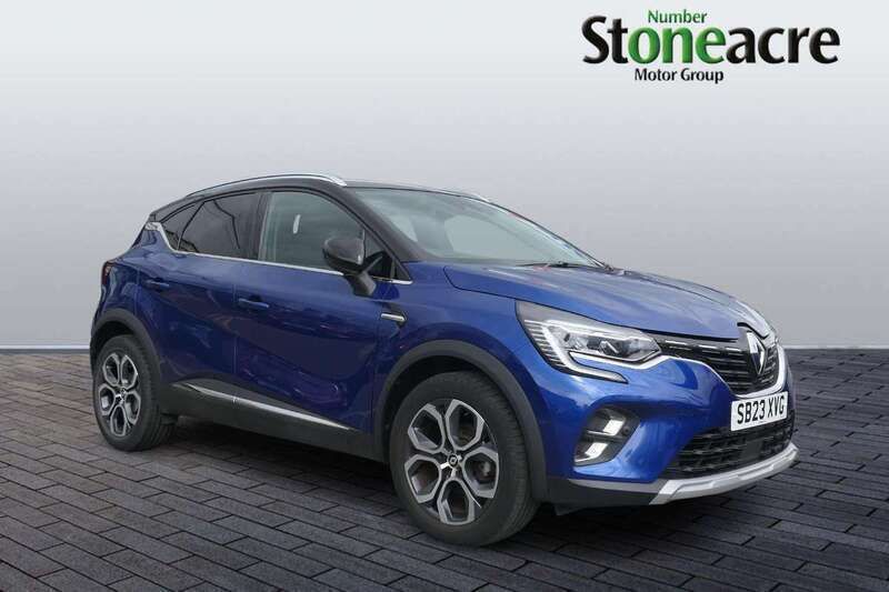Blue/black Used 2023 Renault Captur Techno SUV | £15,695 (Fair price) - Image 1/4