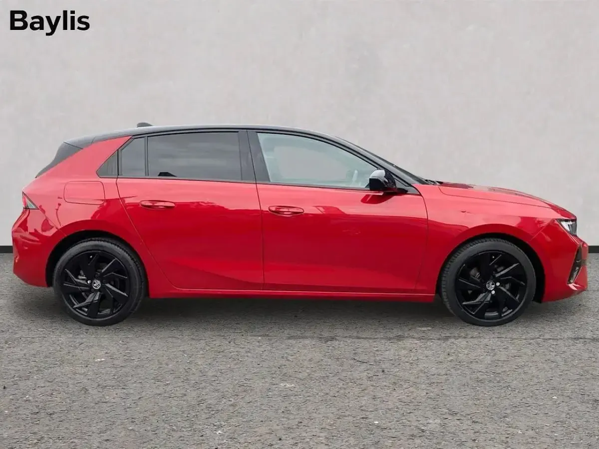 Used Vauxhall Astra S 128 HP (94 kW) 2023 Red Hatchback