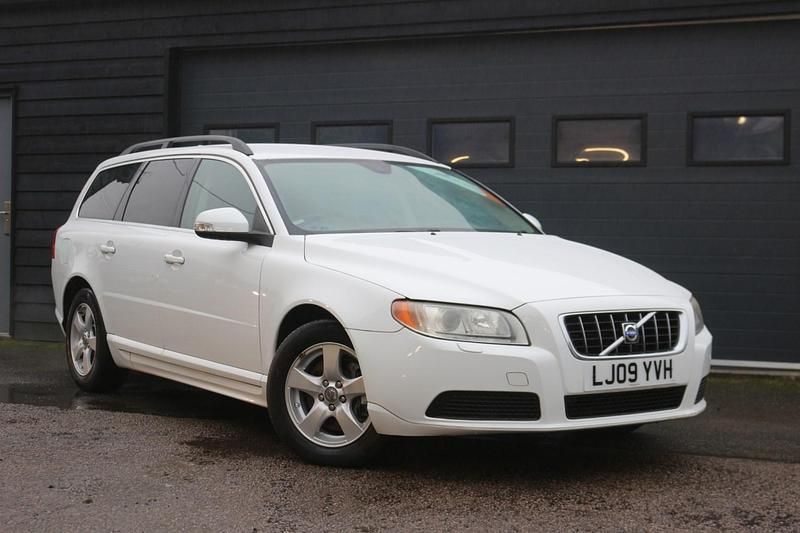 White Used 2009 Volvo V70 SE Lux Estate | £5,995 - Image 1/4