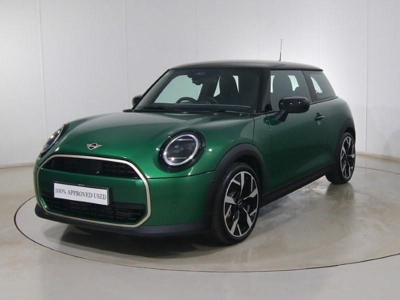 New Mini Cooper Exclusive 2025 Green Hatchback