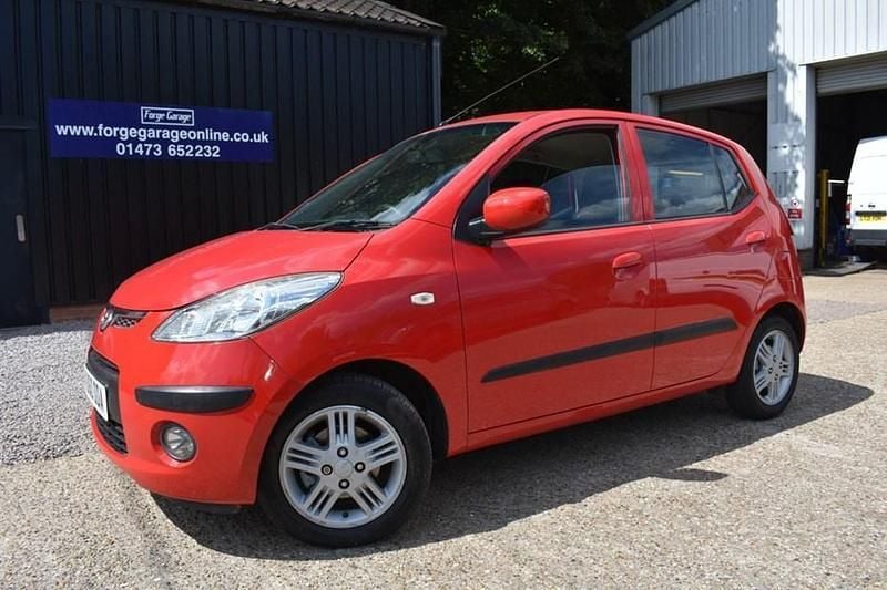 Red Used 2010 Hyundai i10 Comfort Hatchback | £2,795 (Fair price) - Image 1/1