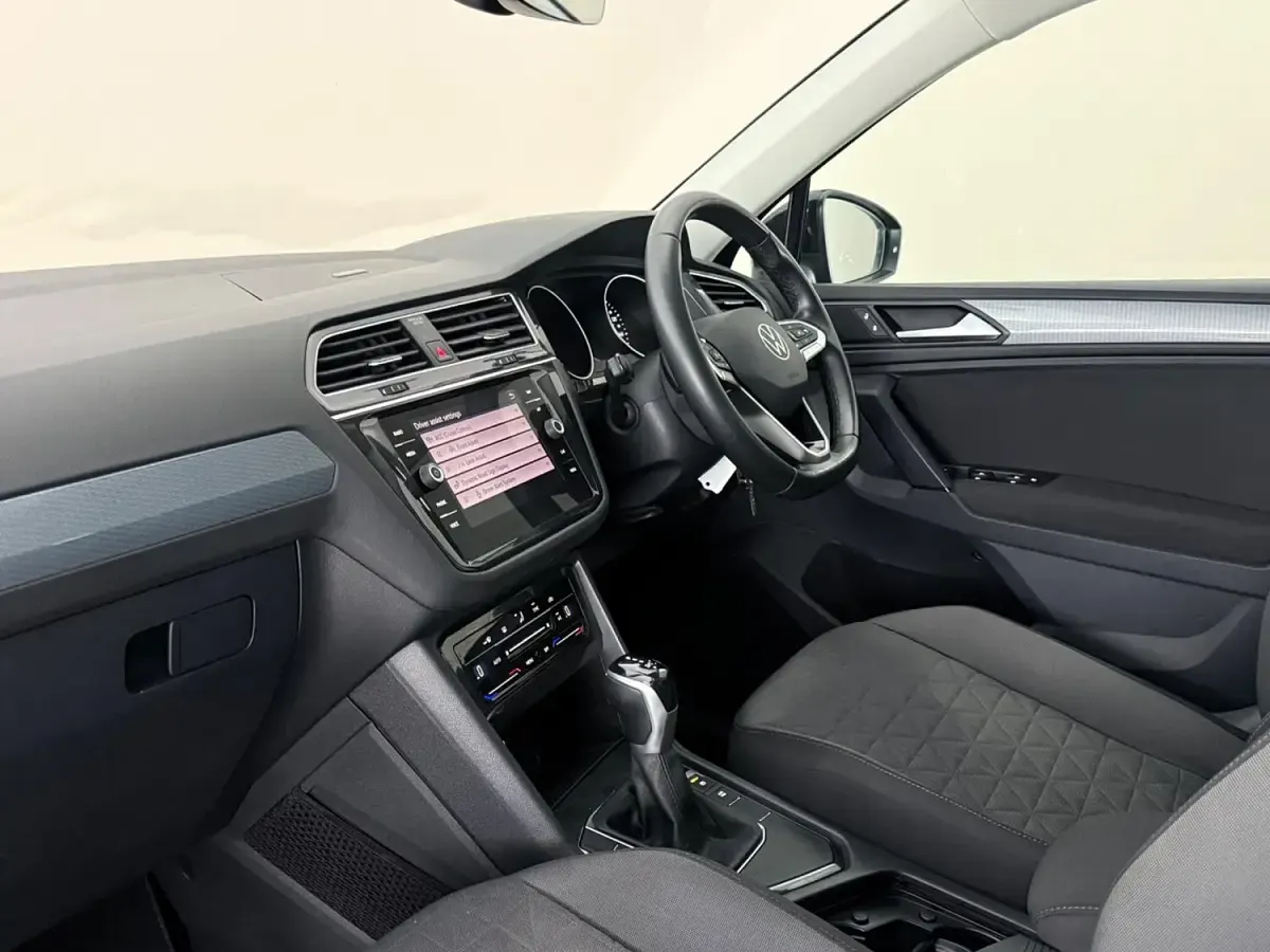 Used VW Tiguan Life 150 HP (110 kW) 2022 Black SUV