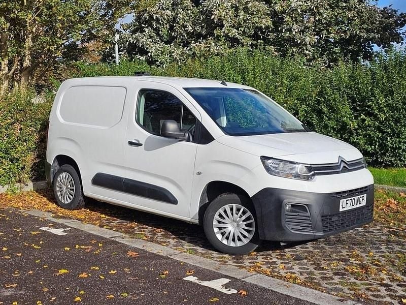 White Used 2020 Citroën Berlingo MPV | £6,995 (Good price) - Image 1/3
