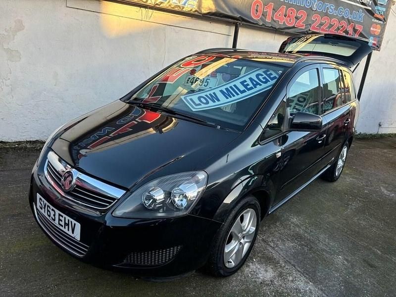 Black Used 2013 Vauxhall Zafira MPV | £4,295 (A bit pricey) - Image 1/4