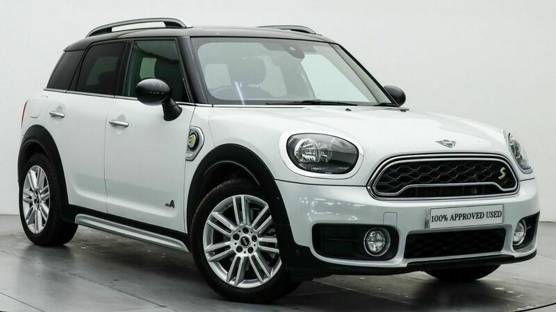 White Used 2019 Mini Cooper S Countryman Exclusive SUV | £20,995 (A bit pricey) - Image 1/4