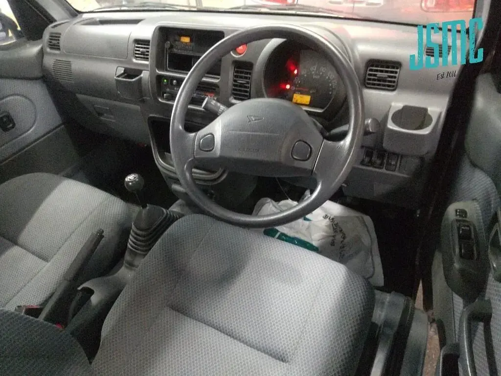 Used Daihatsu Hijet 2013 Silver MPV