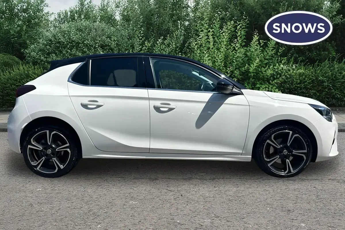 Used Vauxhall Corsa Elite 100 HP (73 kW) 2021 White Hatchback