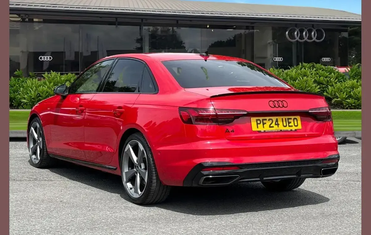 Used Audi A4 Black Edition 147 HP (108 kW) 2024 Red Sedan