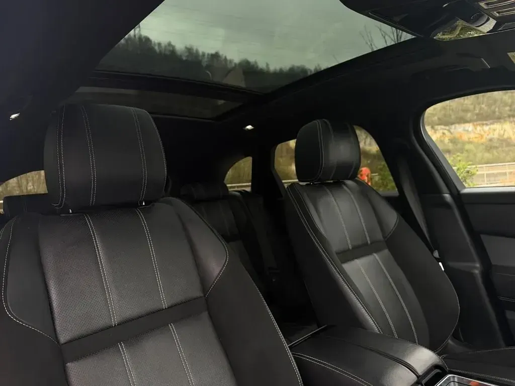Second-hand Land Rover Range Rover Velar S 204 CP (150 kW) 2021 Argintiu SUV