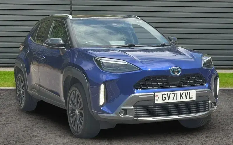 Used Toyota Yaris Hybrid 116 HP (85 kW) 2022 Estate