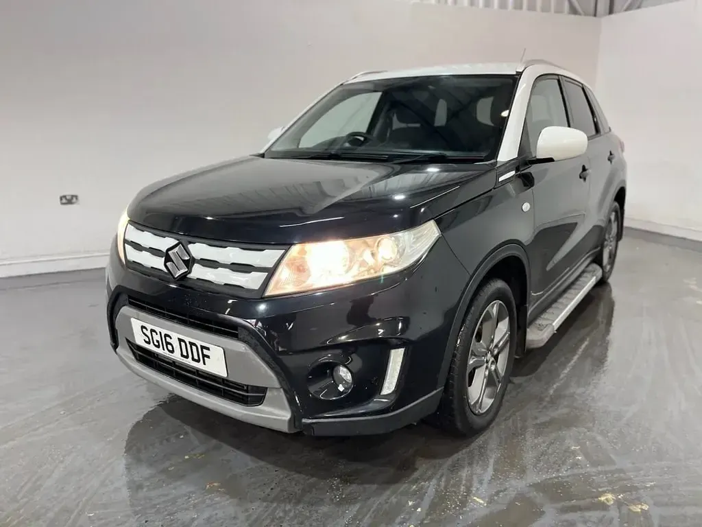 Usado Suzuki Vitara SZ-T 120 CV (88 kW) 2016 Negro SUV