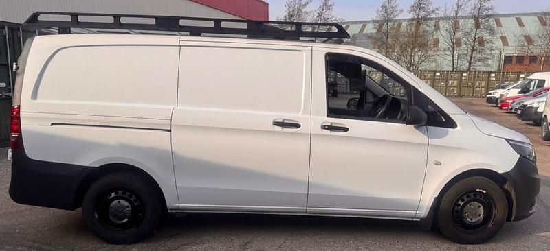 Used Mercedes Vito 115 HP (84 kW) 2018 White Van