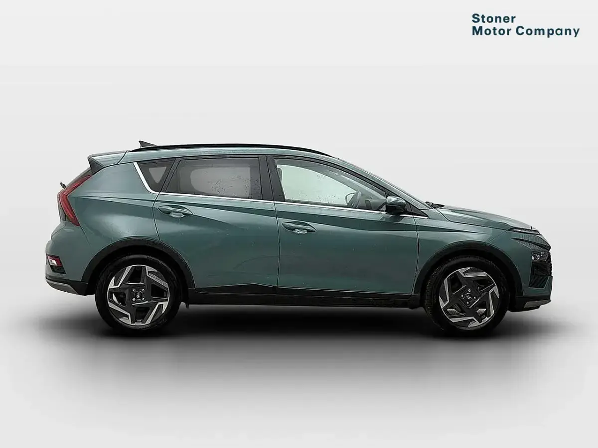 Used Hyundai Bayon Premium 100 HP (73 kW) 2024 Green SUV