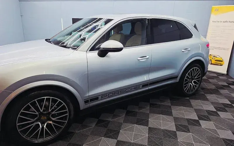 Used Porsche Cayenne 340 HP (250 kW) 2019 Silver SUV