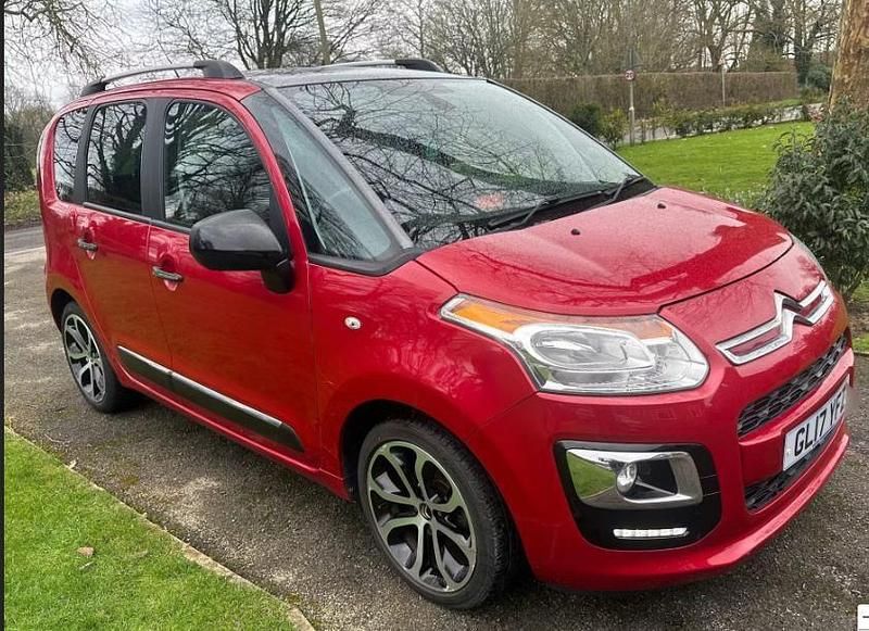Used Citroën C3 Picasso Platinum 2017 Red MPV