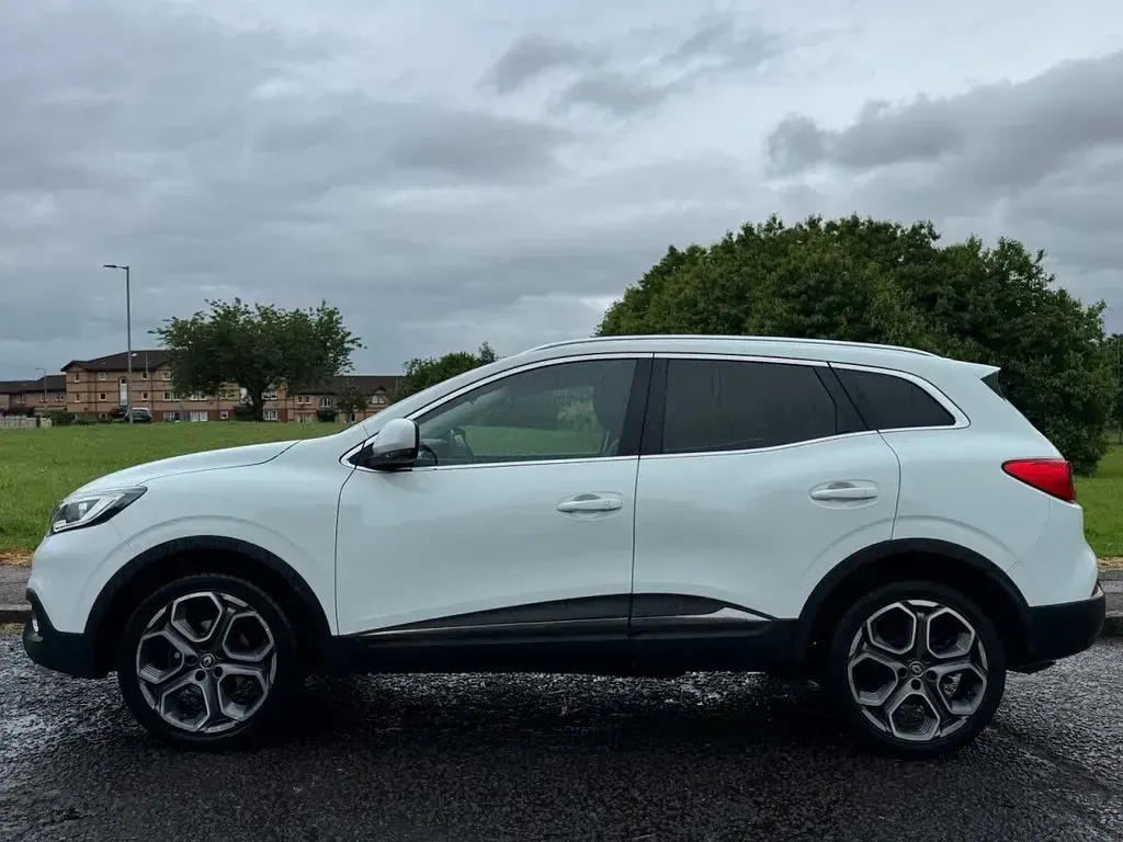 Used Renault Kadjar Dynamique 110 HP (80 kW) 2016 White SUV