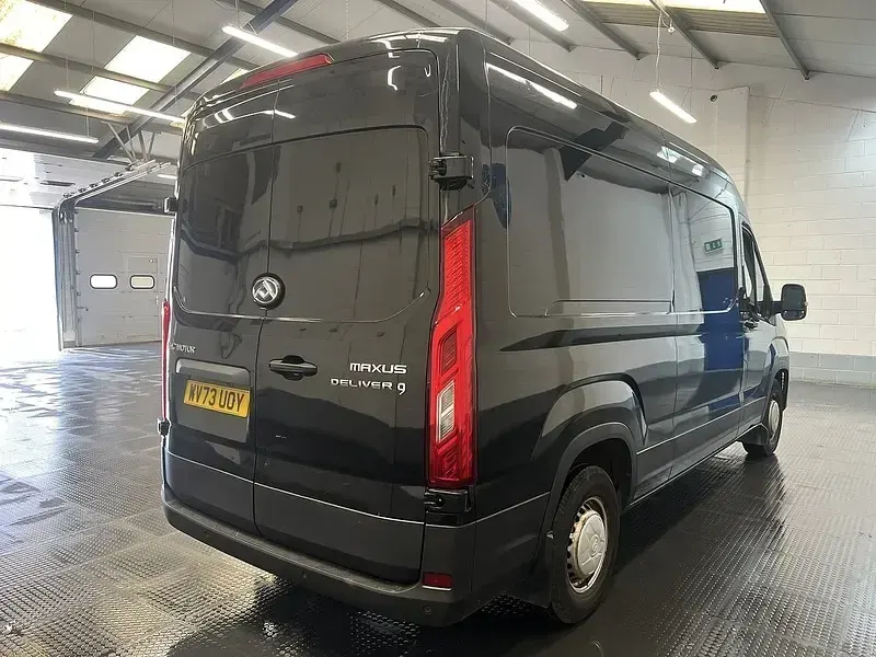 Used Maxus V90 161 HP (118 kW) 2023 Black Van