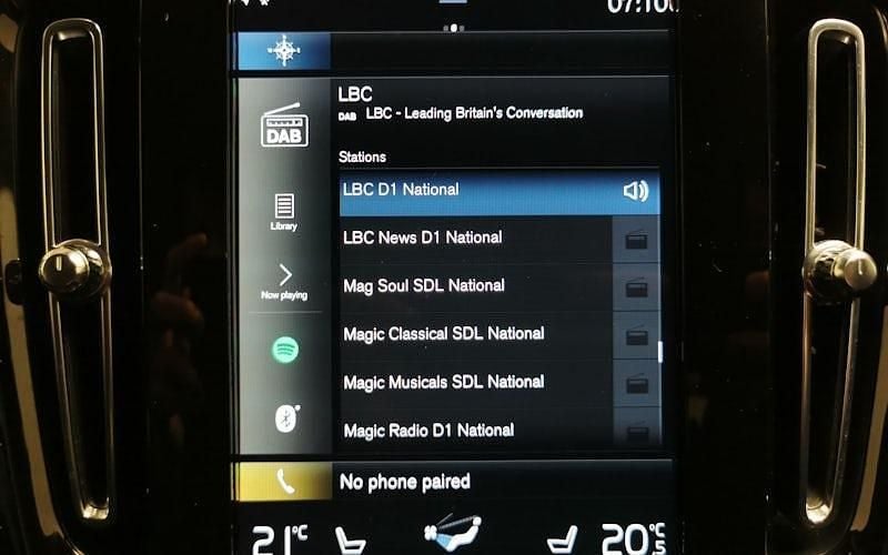 Used Volvo XC40 Inscription 211 HP (155 kW) 2021 Black SUV