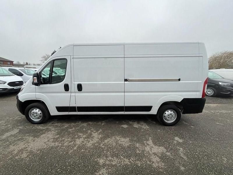 Used Citroën Relay 140 HP (102 kW) 2023 White Van