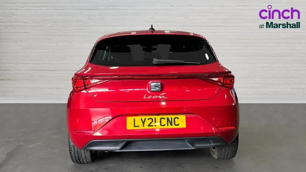 Second-hand Seat Leon XCELLENCE 150 CP (110 kW) 2021 Roșu