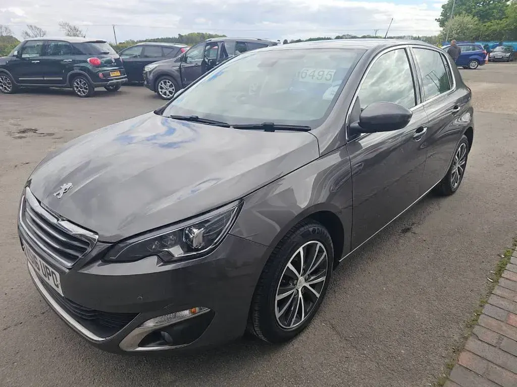 Used Peugeot 308 Allure 120 HP (88 kW) 2016 Grey Hatchback