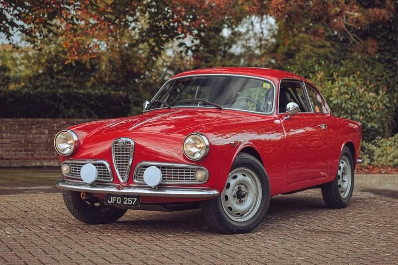 Red Used 1995 Alfa Romeo Giulietta Sprint Hatchback | £25,000 - Image 1/3