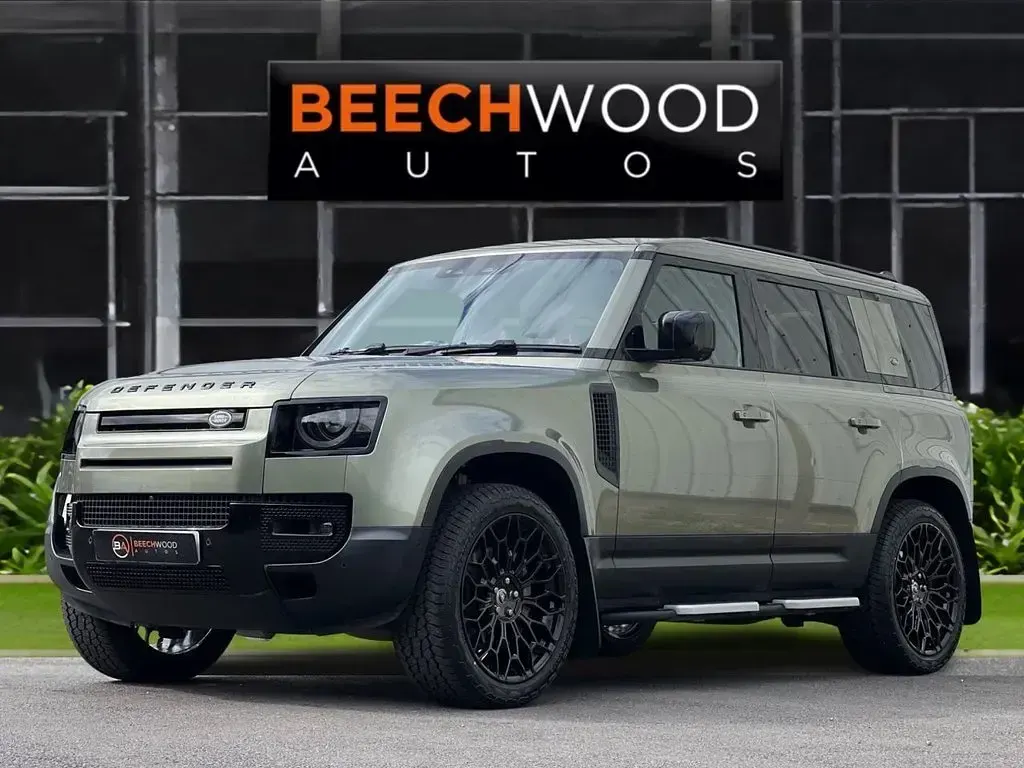 Used Land Rover Defender HSE 300 HP (220 kW) 2022 Green SUV