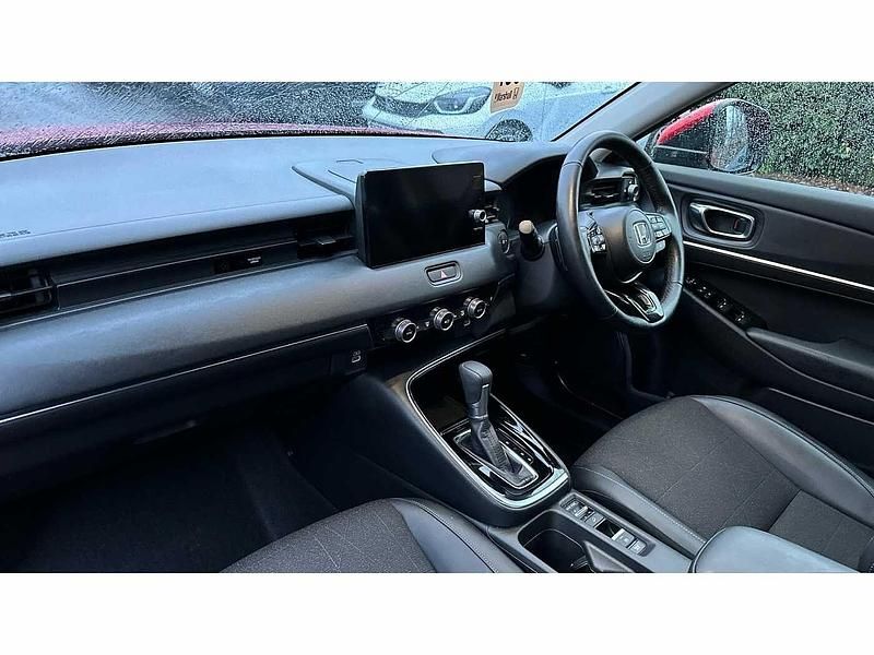 Used Honda HR-V Advance 181 HP (133 kW) 2022 Red SUV