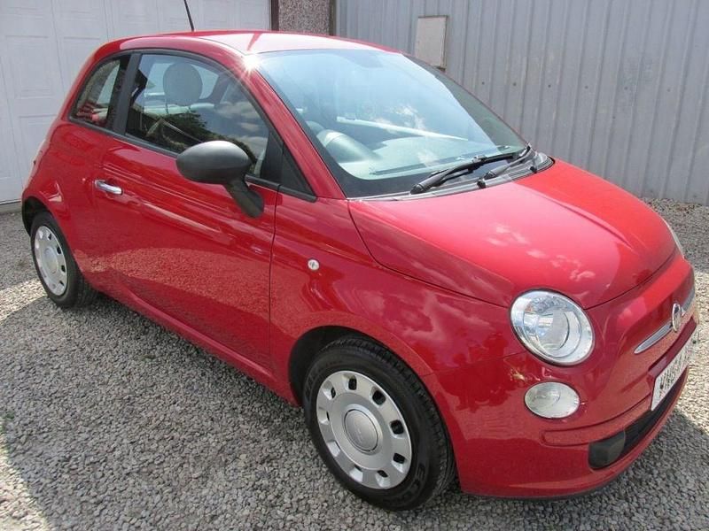 Red Used 2015 Fiat 500 Pop Hatchback | £3,690 (Good price) - Image 1/4