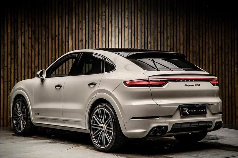 Used Porsche Cayenne 460 HP (338 kW) 2023 Beige SUV