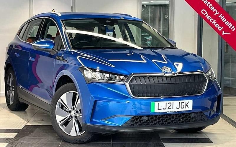 Used 2022 Skoda Enyaq iV Loft SUV | £18,500 (Good price) - Image 1/4
