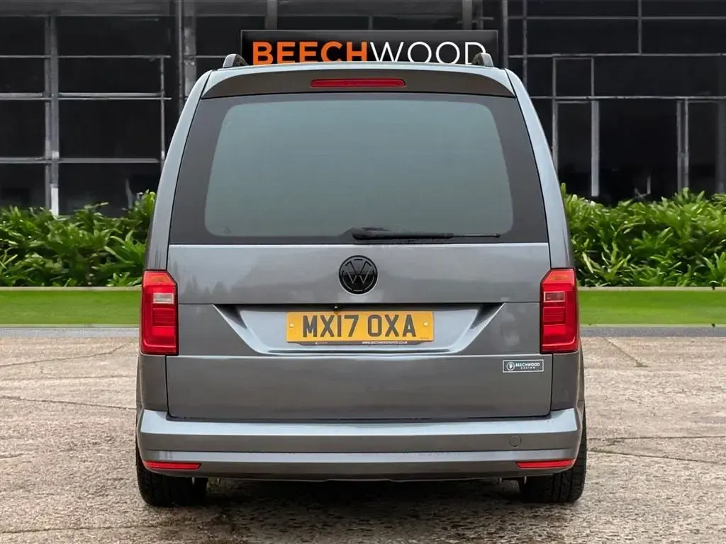 Used VW Caddy Maxi 101 HP (74 kW) 2017 Grey MPV