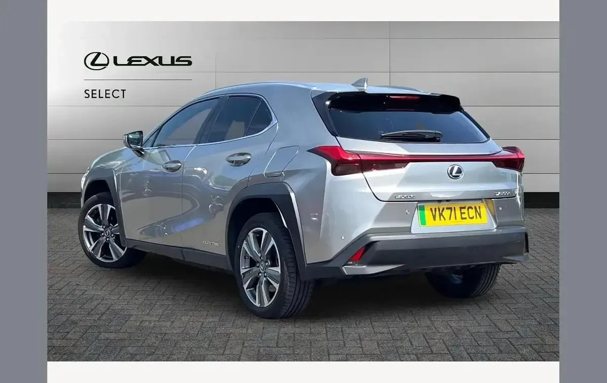 Used Lexus UX 300e 150 kW (204 HP) 2021 Silver SUV