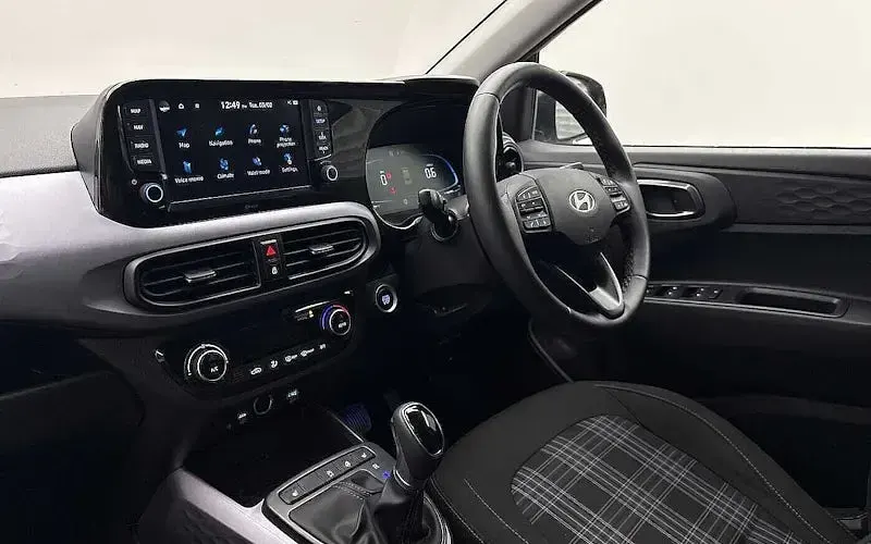 Used Hyundai i10 Premium 79 HP (58 kW) 2025 Black Hatchback