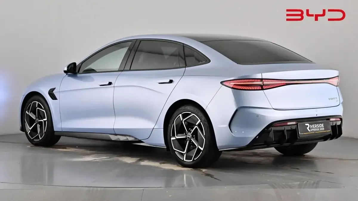 Used BYD Seal 389 kW (530 HP) 2025 Ice blue Sedan
