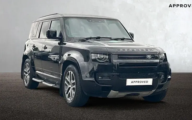 Used Land Rover Defender HSE Dynamic 300 HP (220 kW) 2024 SUV