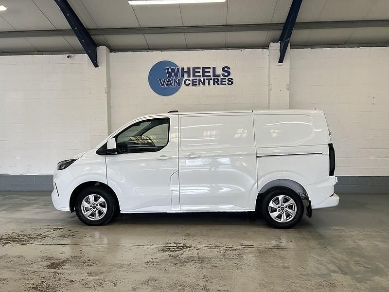 Used Ford Transit Custom Limited 136 HP (100 kW) 2024 White Van