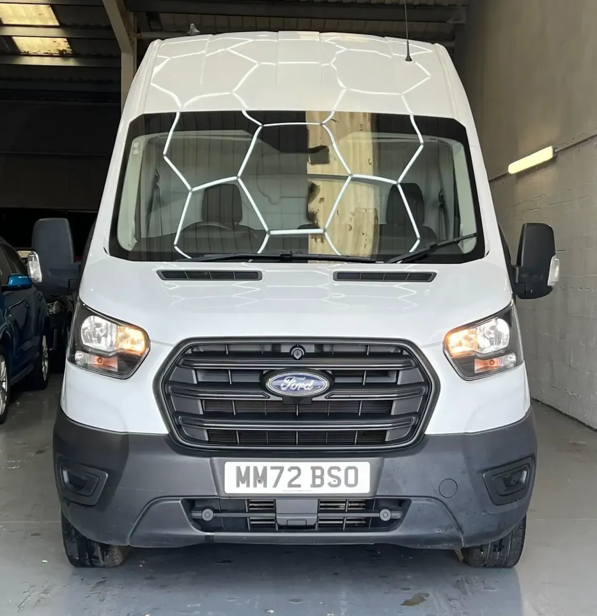 Second-hand Ford Transit S 130 CP (95 kW) 2022 Alb Van