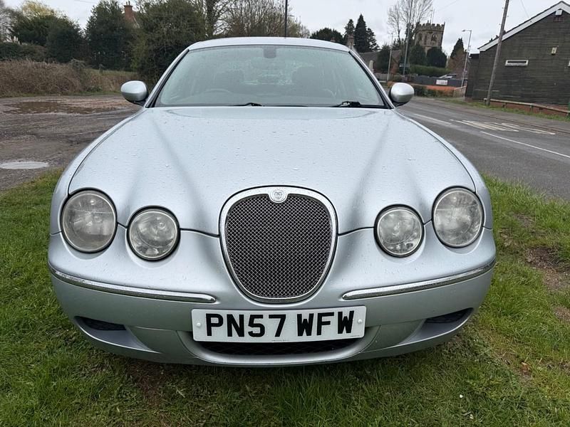 Usado Jaguar S-Type SE 207 HP (152 kW) 2007 Prateado Sedan