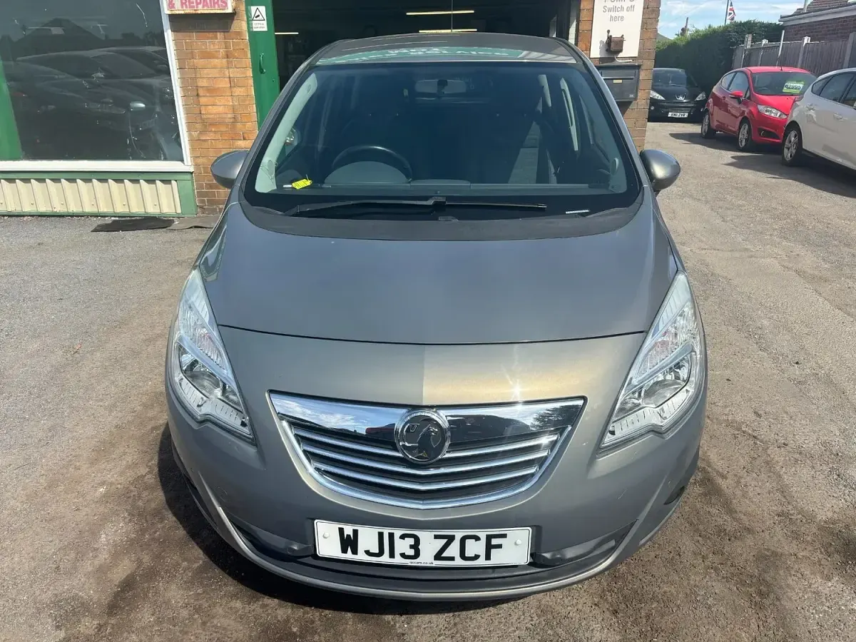 Used Vauxhall Meriva 2013 Brown MPV